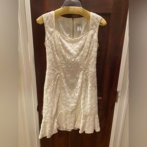 Eyelet Mini Dress 🌻